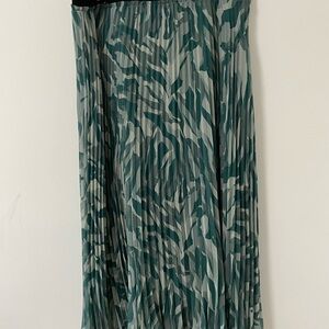 Halogen‎ Teal and Gray Camo Animal Print A-Line Skirt MIDI Pleated Elastic XL